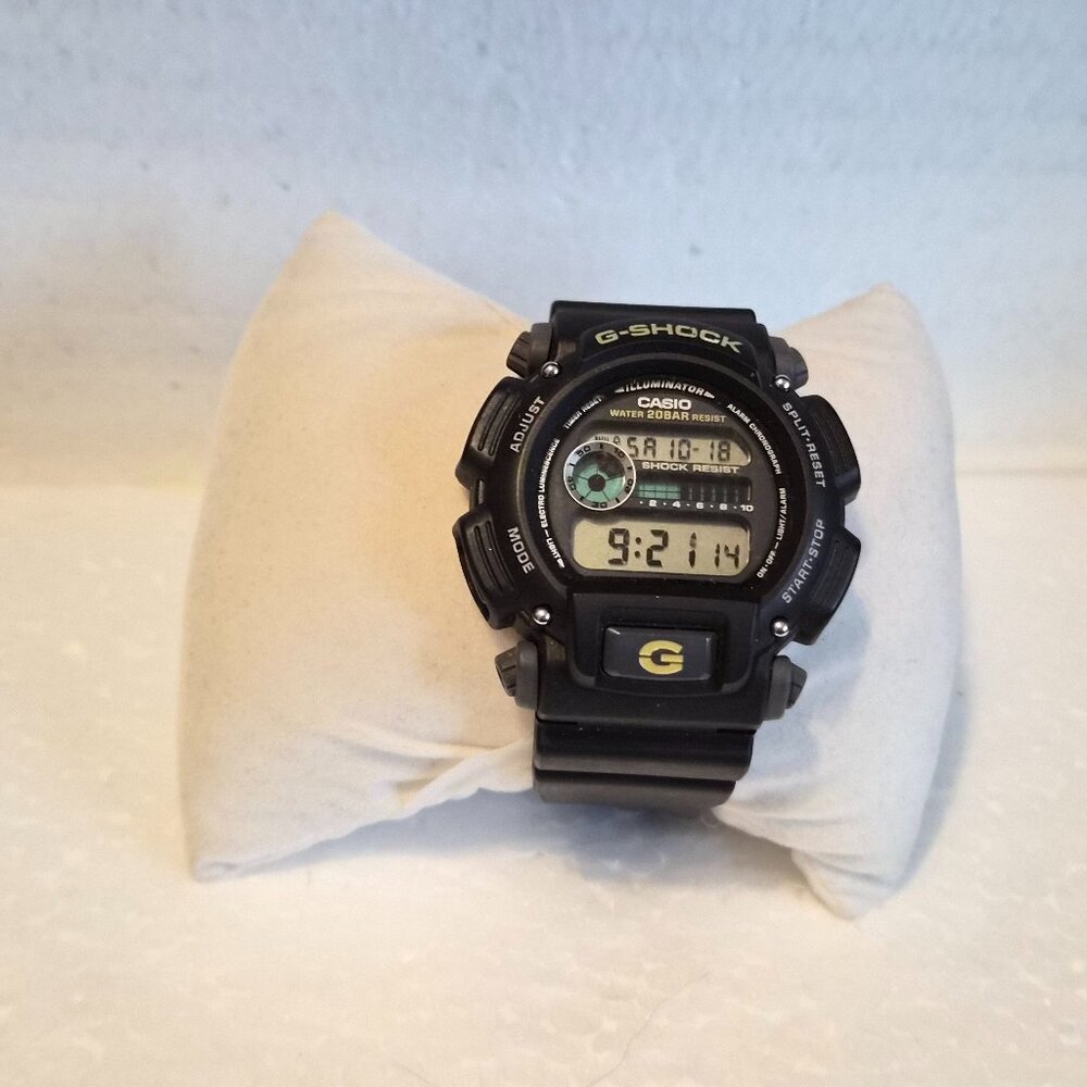 G Shock Digital Black and gold
